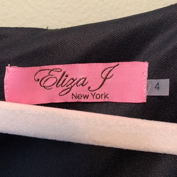 Eliza J Sheath Dress Women 4 Black Boat Neck Knee Length Sleeveless LBD Lined38 - Picture 2 of 14